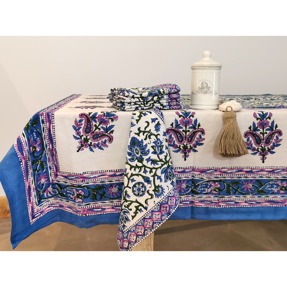 ENSEMBLE NAPPE + 6 SERVIETTES